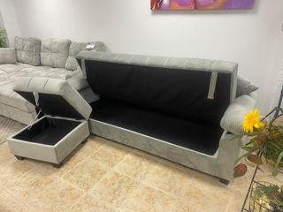 Sofa cama gris terciopelo + puff