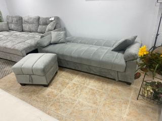 Sofa cama gris terciopelo + puff