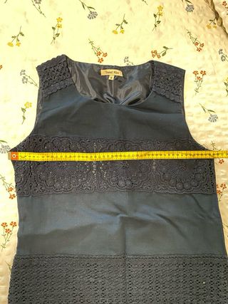 3 Faldas - Mango, Naf Naf - Talla 40
vestido azul 