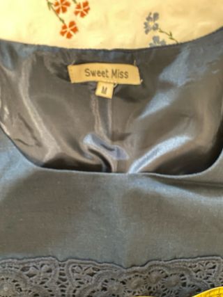 3 Faldas - Mango, Naf Naf - Talla 40
vestido azul 