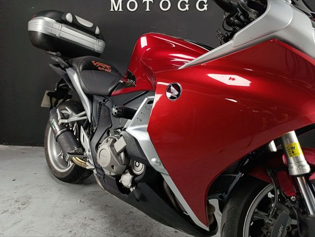 HONDA VFR1200F DCT