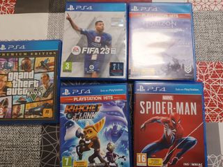 PS4 Slim (PlayStation 4) negra