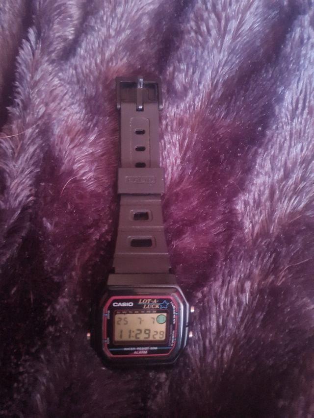 Reloj Casio vintage negro lot-a luck