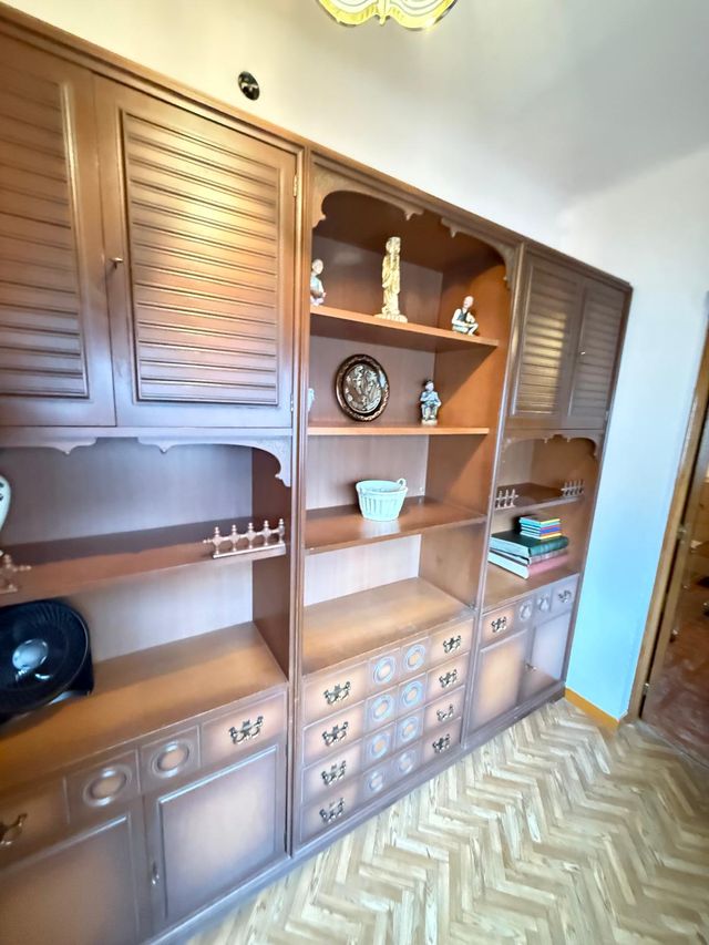 Mueble salón madera - Estantería
