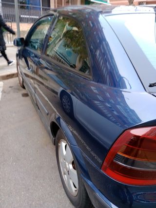 Opel Astra 2003