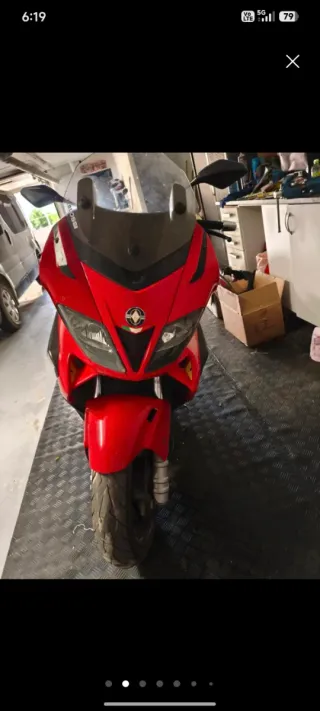 Gilera Nexus 500 roja