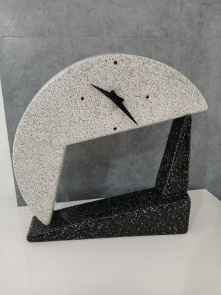 Orologio da tavolo vintage bianco e nero