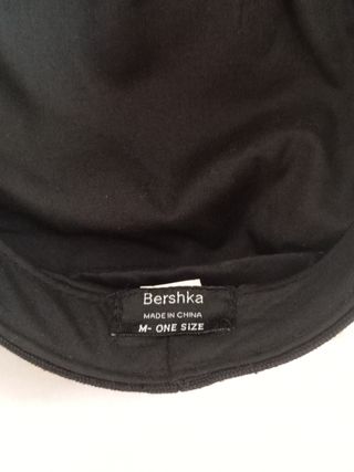 Gorra marinera Bershka negra