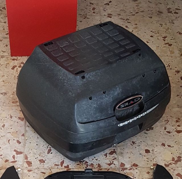 Baúl SHAD para moto