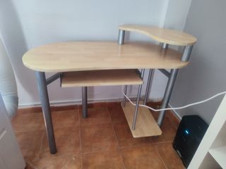 Mesa escritorio - madera y metal