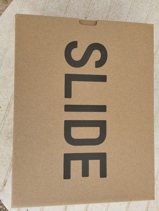 Yeezy Slide Gris - Talla 43