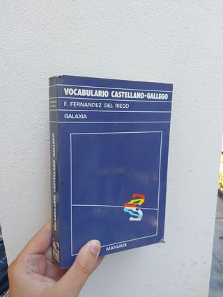 No Fio Do Tempo / in the Wire of Time (Galician...