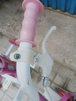 Bicicleta niña 12" con ruedines