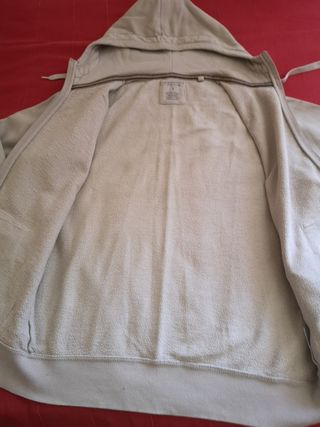 Casaco com Capuz Bege