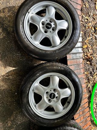 Llantas 175/65R15 84H - Mini