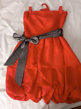 Vestido rojo de fiesta