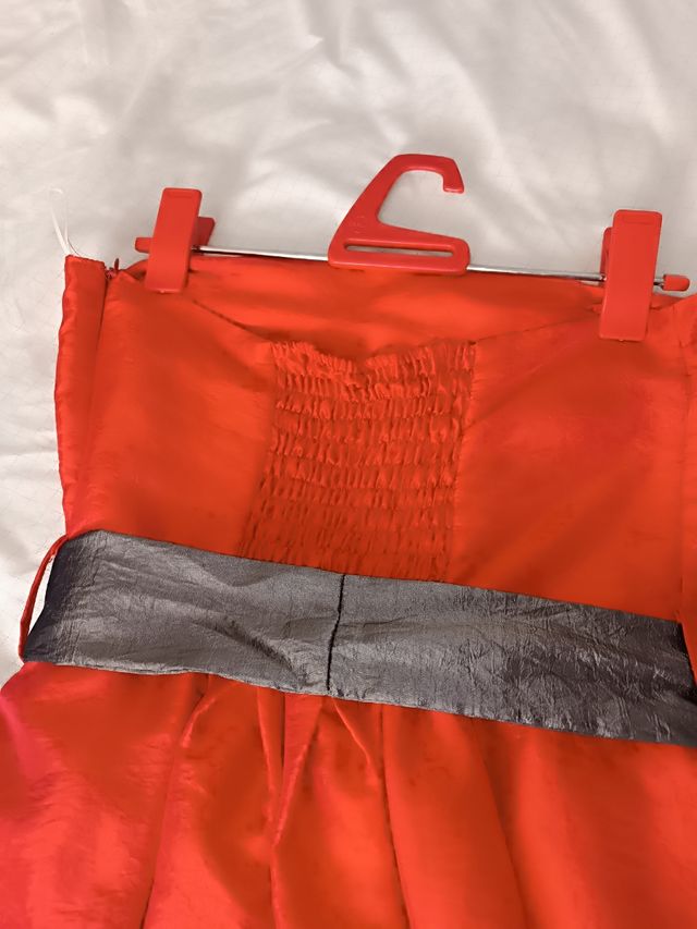 Vestido rojo de fiesta