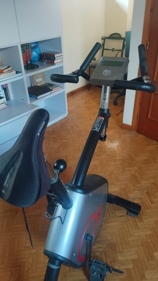 Bicicleta estática multifunción