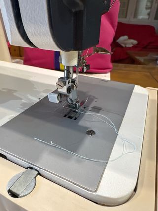 Máquina coser Sigma 2000 NS electrónica