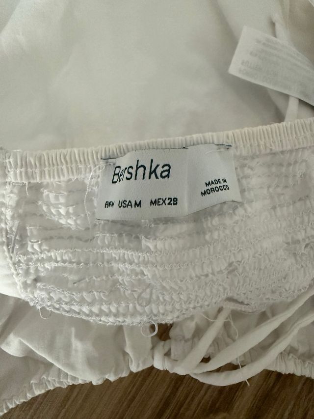 Crop top blanco corset Bershka