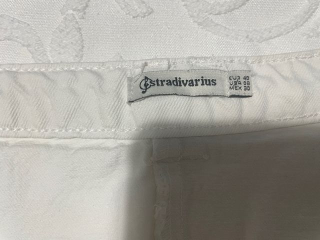 Mini Falda Vaquera Blanca Stradivarius - L