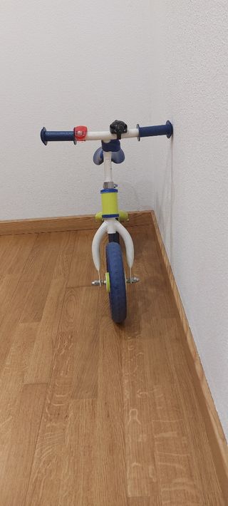 BICICLETA INFANTIL SIN PEDALES JUGUETTOS
