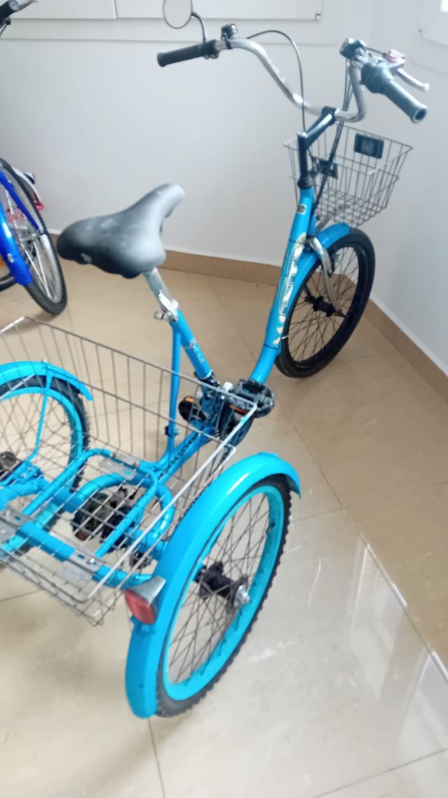 Bicicleta triciclo adulto plegable con 18 velocida