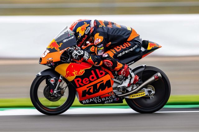 cover carbono Rueda trasera Moto3 carbono