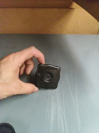 Tapón radiador Seat 600, se hacen envíos.