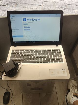 Asus Notebook - Windows 10 640 GB