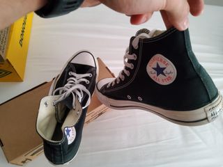 Converse Chuck Taylor negras