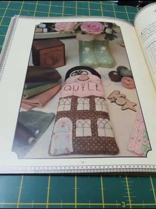 QUILT ET DOG COTTAGE