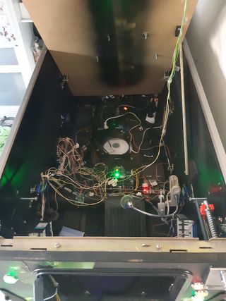 Pinball Virtual Alien: Máquina recreativa