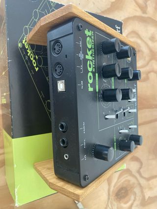 Sintetizador Waldorf Rocket