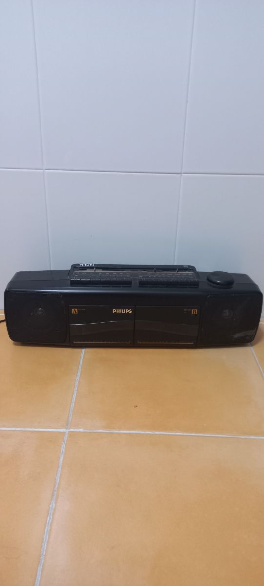 Radio Cassette Philips negra