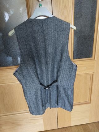 Chaleco gris hombre nuevo