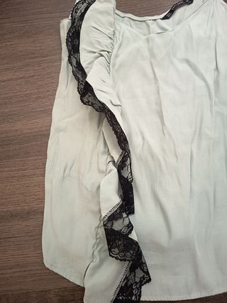 Camiseta Zara verde tirantes