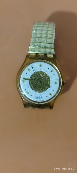 Swatch Reloj - Amarillo y Plata