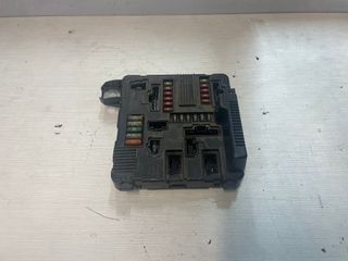 Centralita Renault 8200306033