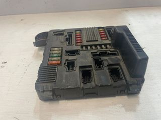 Centralita Renault 8200306033