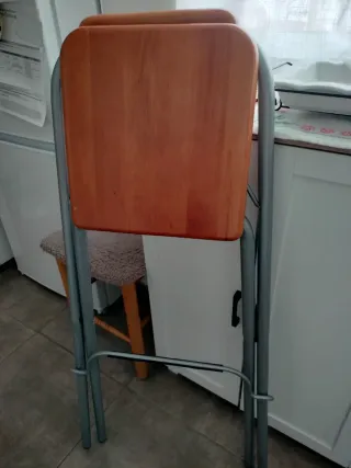 2 Taburetes plegables madera-metal