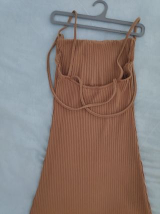 Vestido canalé marrón Pull&Bear