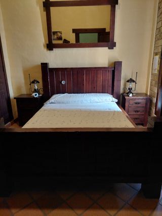 Dormitorio madera maciza