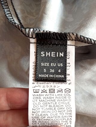 Vestito floreale estivo nero e blu