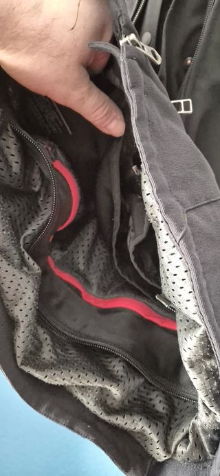 Chaqueta moto Dainese mujer talla 40
Modelo Arya.