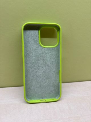 Cover iPhone 16 Pro Max verde fluo