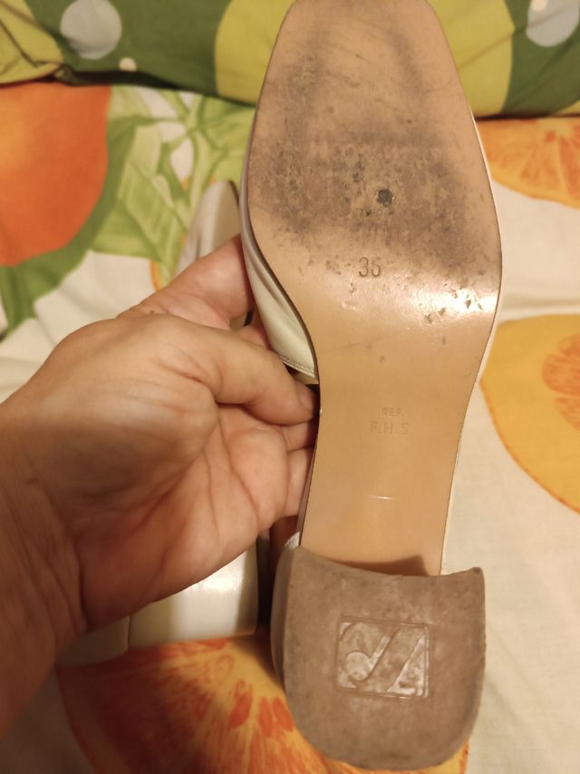 Zapatos PACO HERRERO beige talla 35,35 y medio