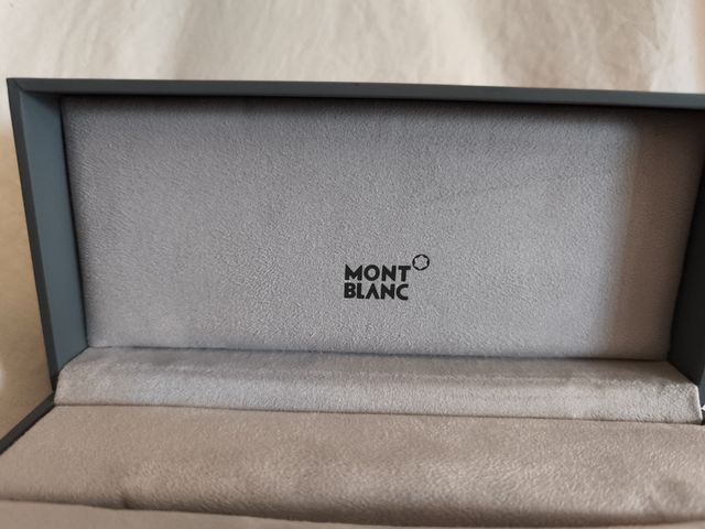 Estuche Montblanc bolígrafos