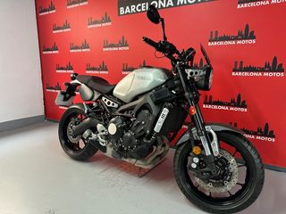YAMAHA XSR 900 DEL AÑO 2016 !!! MUY CUIDADA !!!