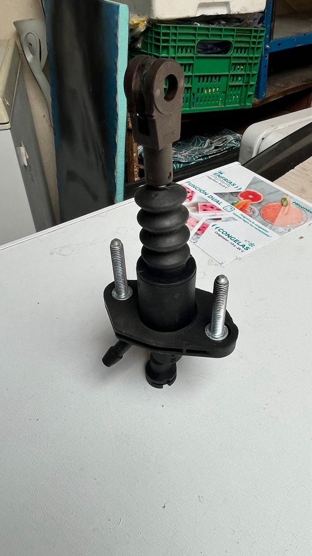 Cilindro receptor embrague Opel Zafira A , astra